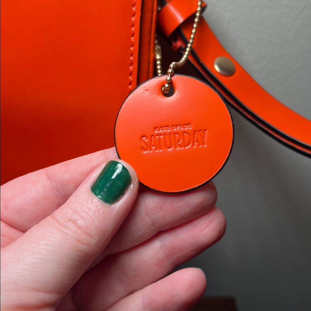 Kate Spade Saturday Bright Orange Leather Circle Tag Messenger Bag Purse Handbag - Picture 12 of 17